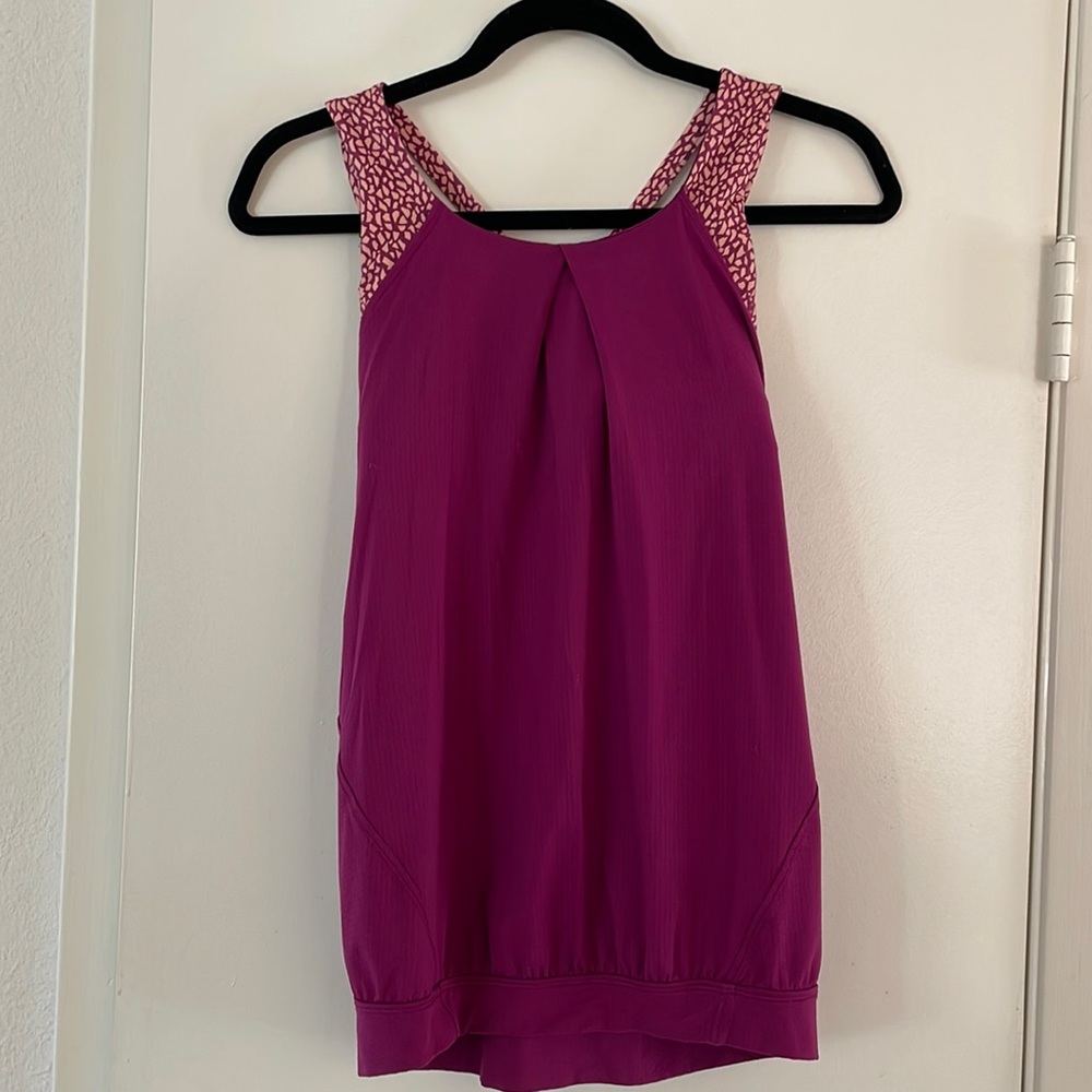 Lululemon tank with built-in, attached bra